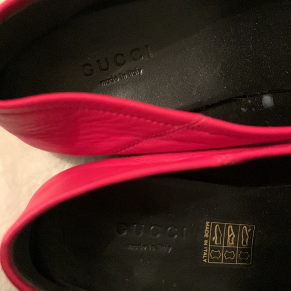 Gucci Pink Loafers with Gold Hardware - Picture 2 of 7
